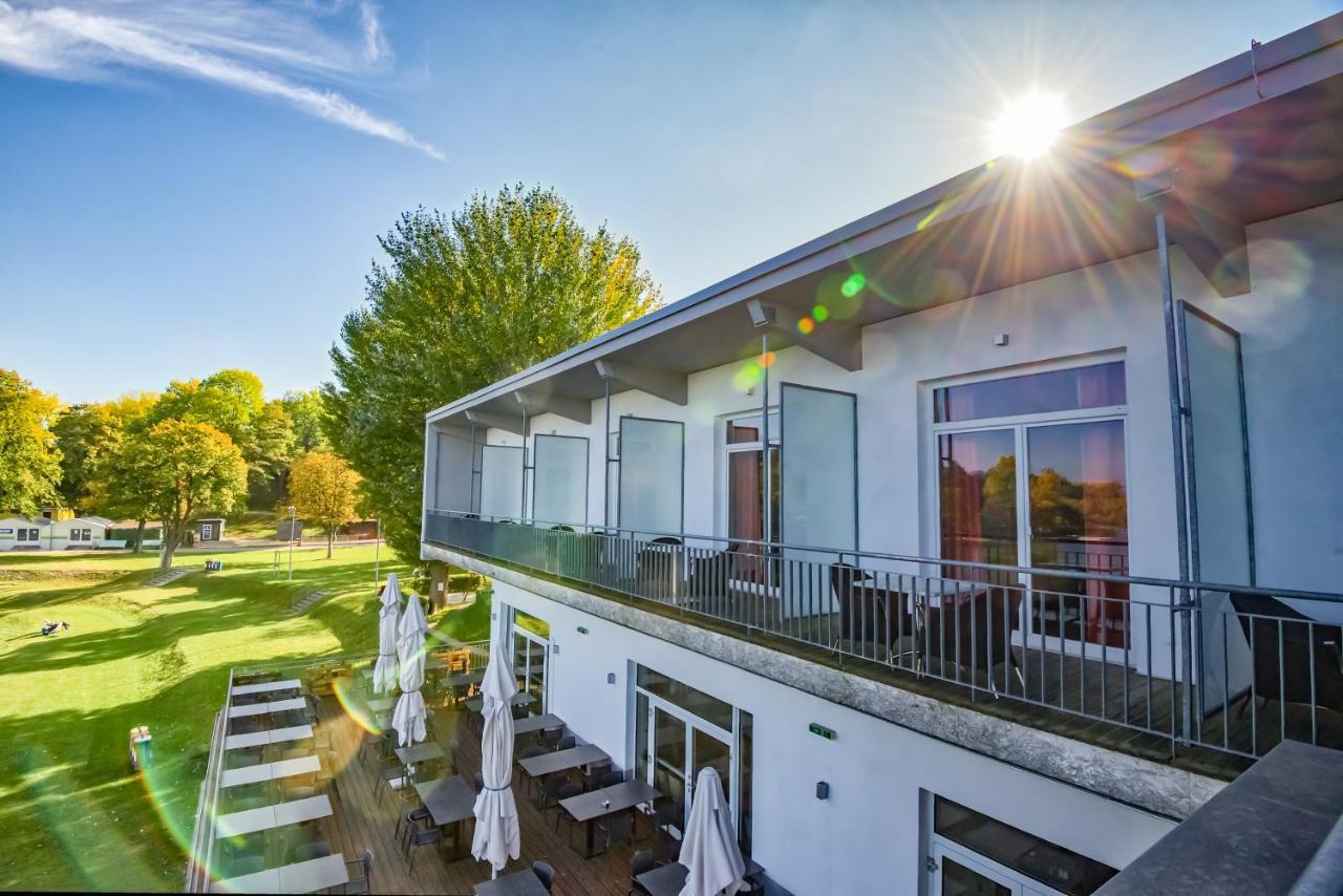 Neufeldersee Hotel & Restaurant Neufeld an der Leitha Eksteriør bilde